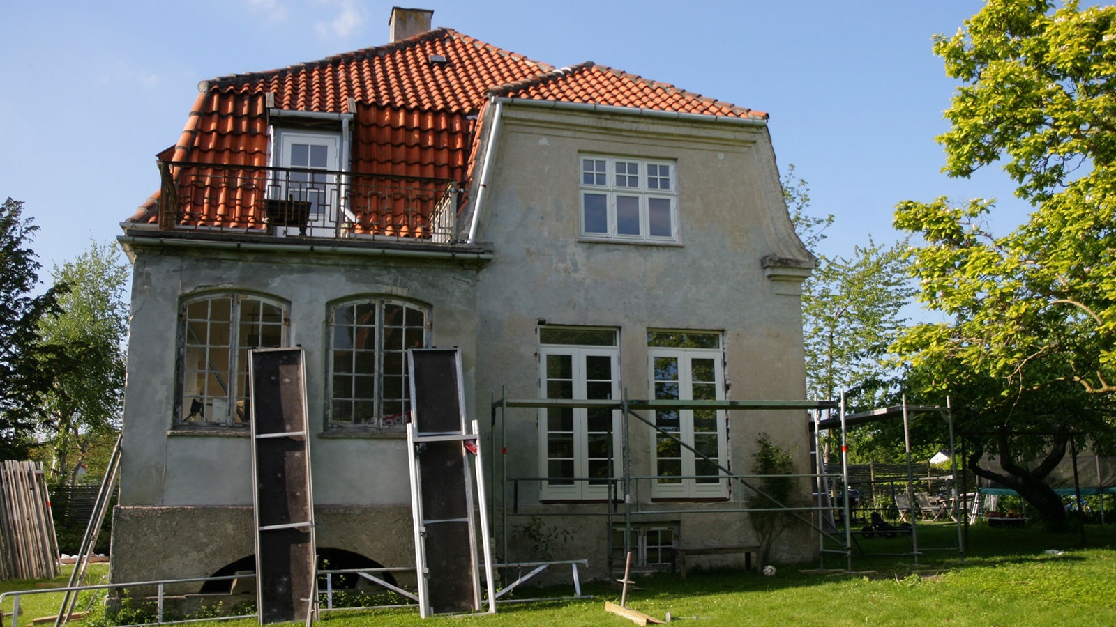 Tradycyjny dom murowany w Holte